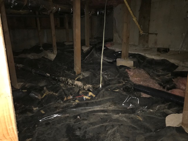 dirty crawl space in portland in need of remediation