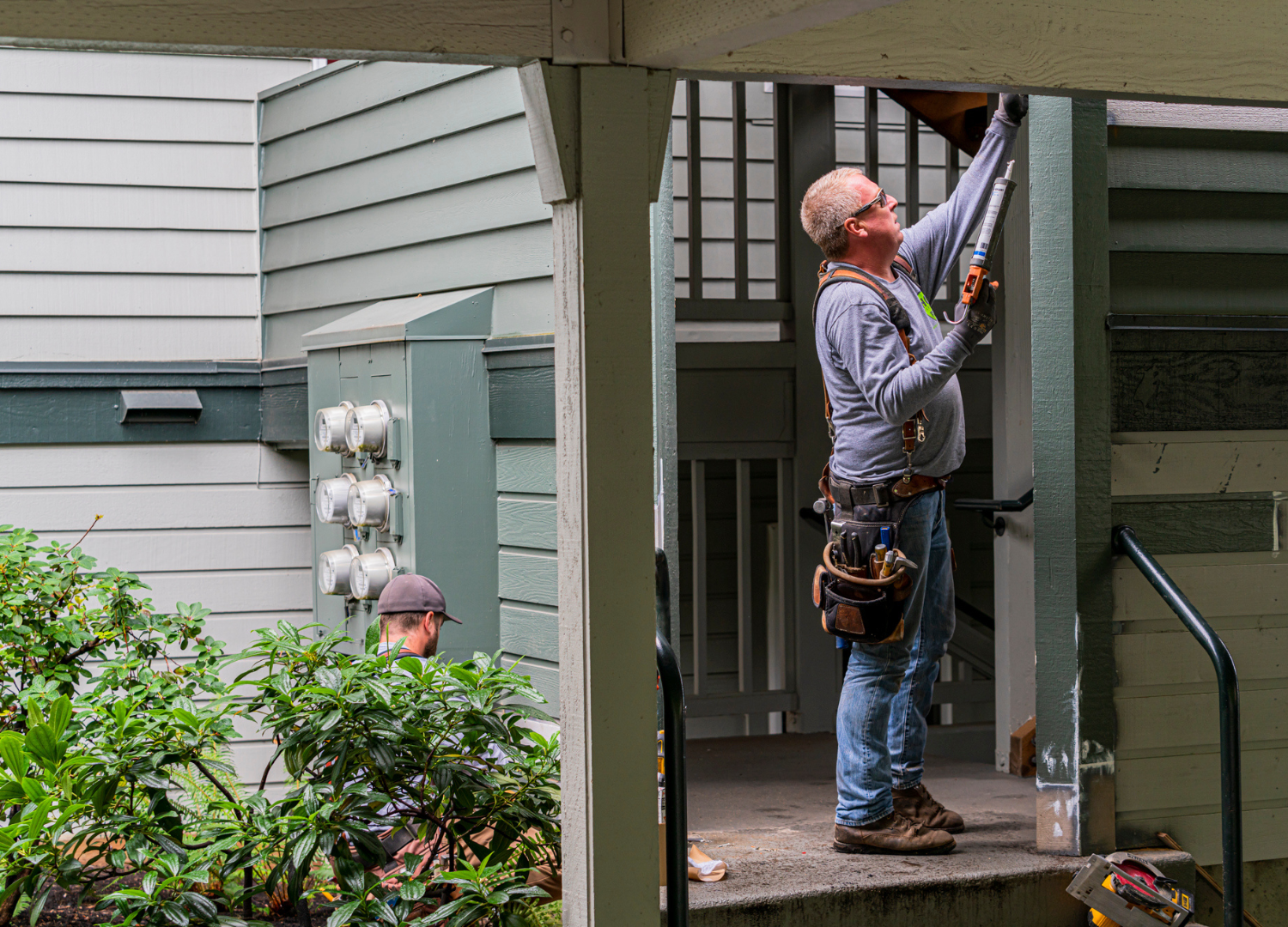 Why Every Property Owner Needs a Handyman On Speed Dial